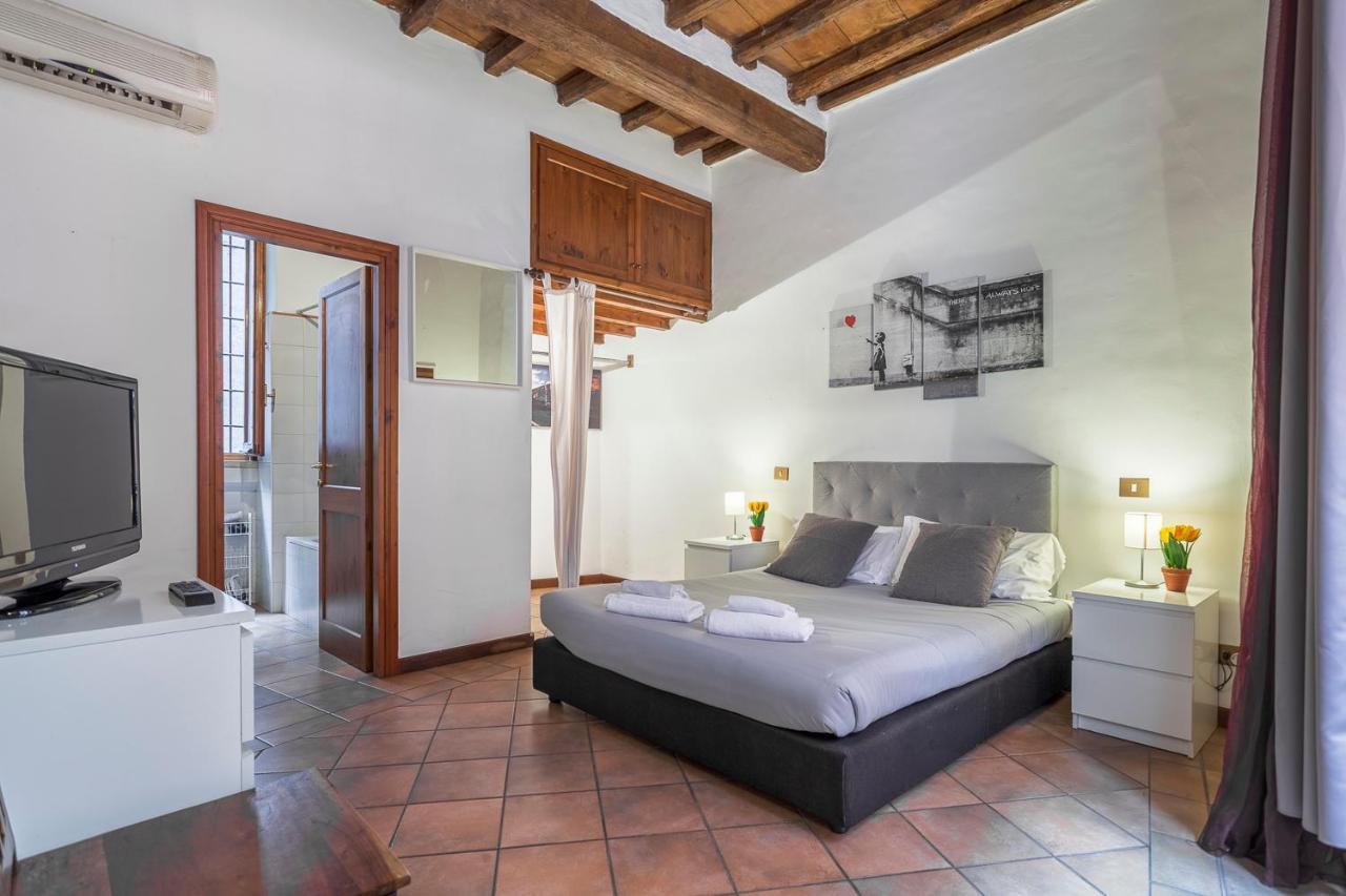 Balestrari Palace Rome Luaran gambar